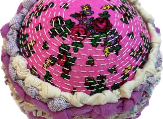 Prayer of Day Twenty Eight Work Size: 70 cm Medium: Hand sewing on fabric